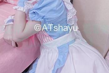 AT鲨修女作品的视觉盛宴：观看她用镜头讲述的动人故事.txt
