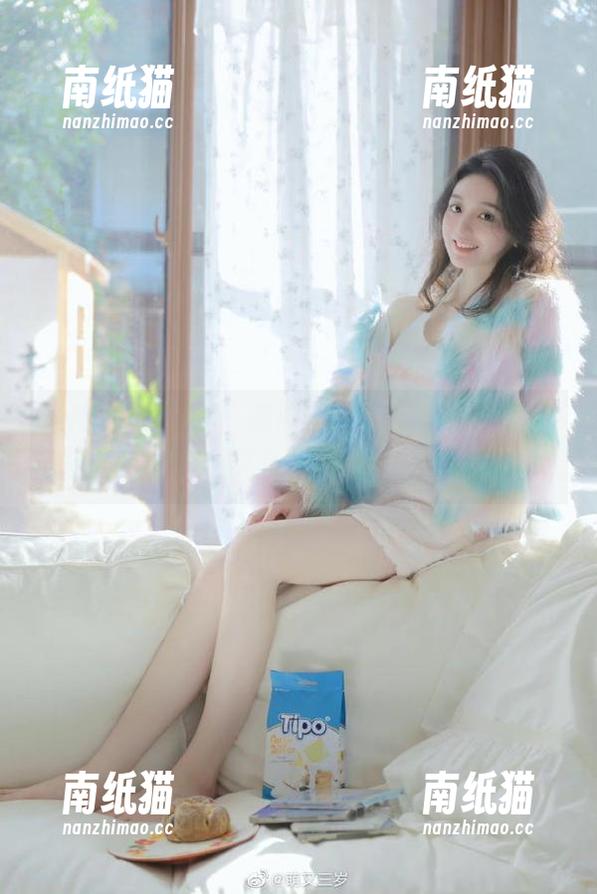 GIRLT果团网-莫雅淇 GIRLT果团网 - 莫雅淇黑色风情大揭秘:令人咋舌的写真合集,速来下载!.txt