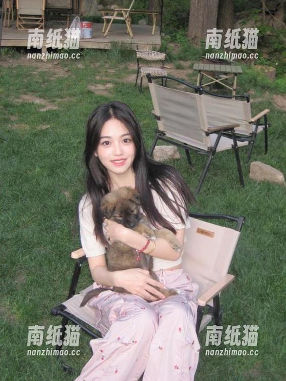 GIRLT果团网-莫雅淇 GIRLT果团网 - 定制莫雅淇皮衣写真,带你领略多样化的精致图片设计.txt