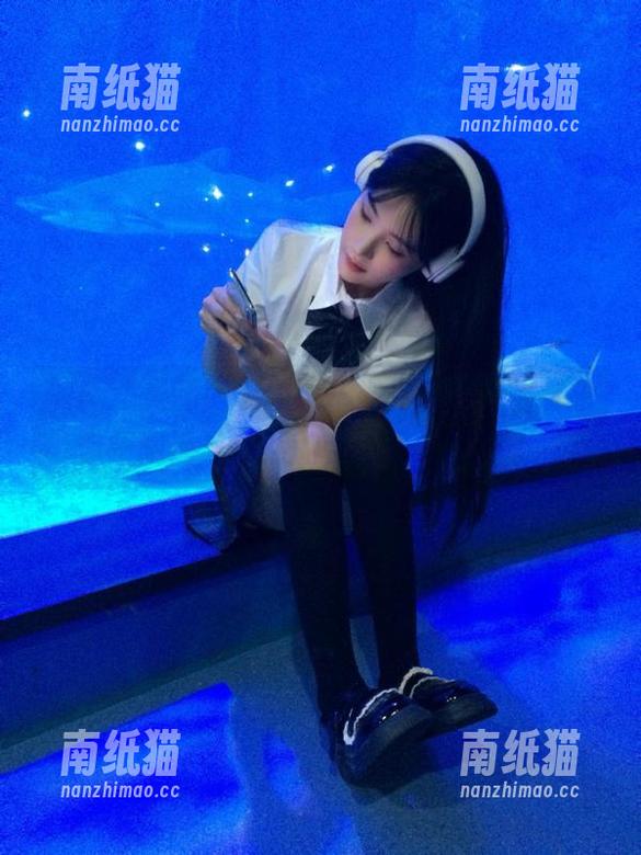 GIRLT果团网-龚玥菲 GIRLT果团网 - 龚玥菲裸足高清写真,带你领略她与自然的亲密对话时刻.txt
