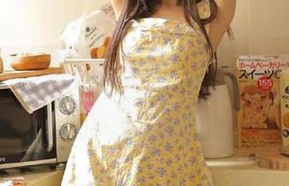 HuaYang花漾 – 感受可乐Vicky女友写真带来的独特魅力与精美美图体验.txt