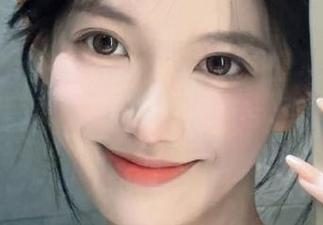 HuaYang花漾 – 玥儿玥er浴室写真原图资源，呈现她在水汽中若隐若现的诱惑.txt
