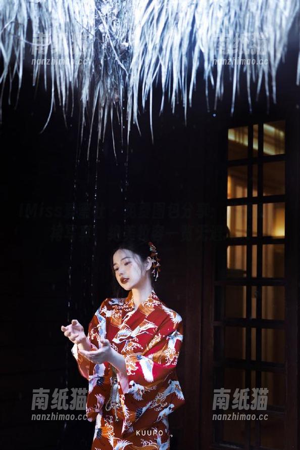 IMiss爱蜜社-游潇潇 IMiss爱蜜社 - 免费图包分享:游潇潇白裙写真,绝美妆容一览无遗.txt