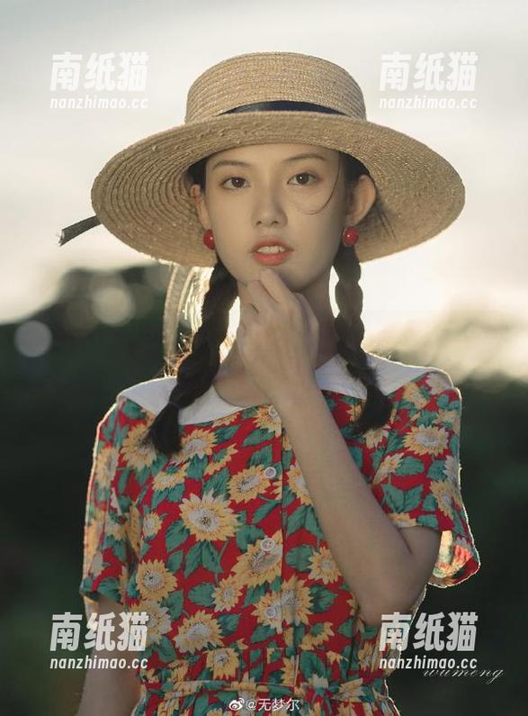 KuukoW 想知道KuukoW的棉袜图包中有哪些惊艳作品吗?快来看看吧!.txt