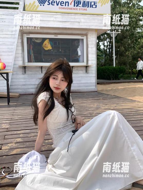 LD零度摄影-曼茹 LD零度摄影 - 曼茹旗袍诱惑:大胆展现魅力的写真套图合集.txt