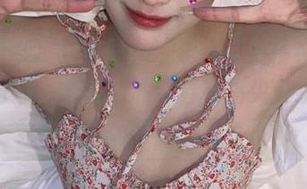 MTMeng模特联盟 – 李梓熙的清纯写真套图分享：当美丽和青春在指尖交织，究竟会产生怎样的火花？.txt