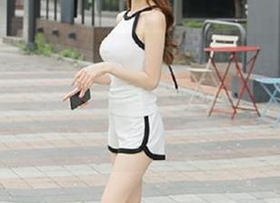 MiStar魅妍社 – 领取免费小狐狸Kathryn棉袜写真图册，解锁独特的魅力与风情.txt