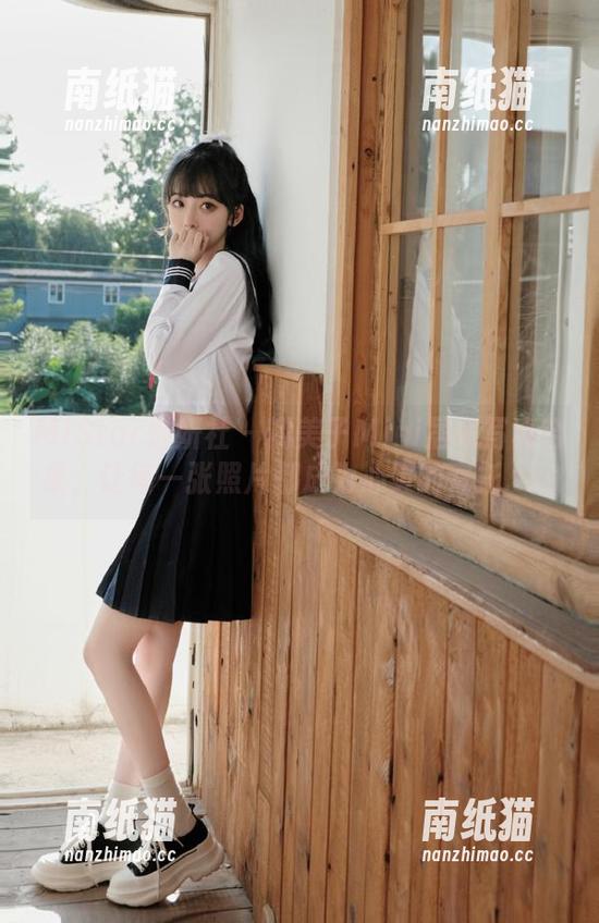 MiStar魅妍社-糯美子Mini MiStar魅妍社 - 糯美子Mini居家写真合集,让每一张照片都成为心灵的寄托.txt