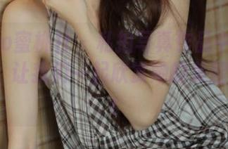 MiiTao蜜桃社 – 私拍写真作品中的蜜蕊Mary：让我们一起欣赏她的美腿艺术.txt