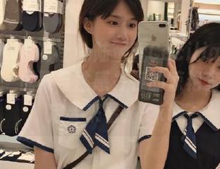 MiiTao蜜桃社 – 陆萱萱Cecilia旗袍美图作品，优雅与性感并存的惊艳套图，一定要来看！.txt
