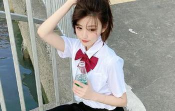 MyGirl美媛馆 – 精选最新Angela小热巴泳池主题写真，令人惊艳的照片欣赏.txt