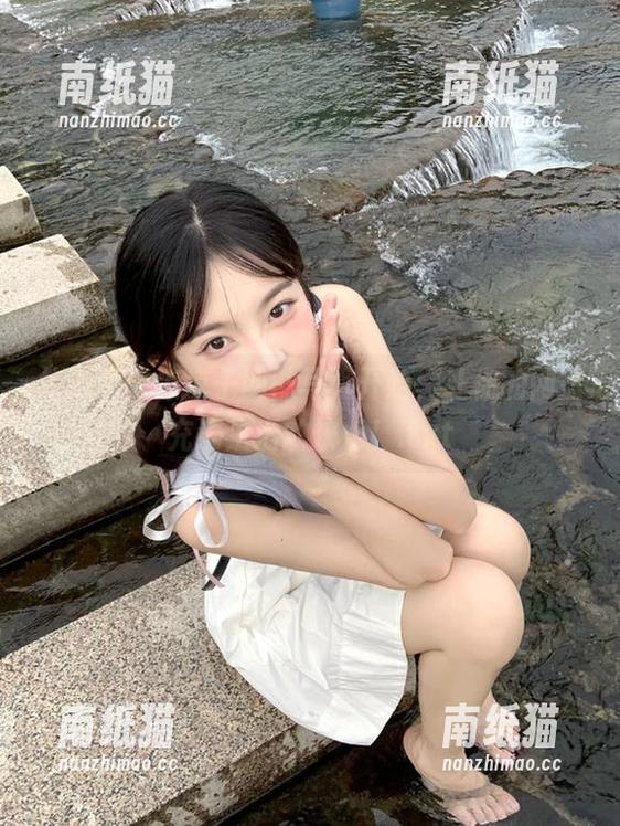 Rioko凉凉子 从Rioko凉凉子网袜写真开始,让你的网盘充满生活的快乐!.txt