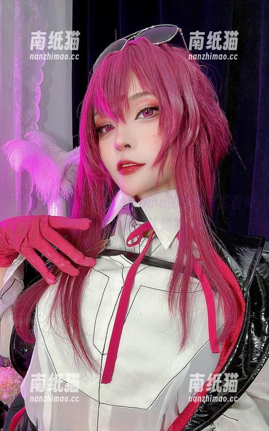 SayoMomo 在无圣光下,SayoMomo的万圣节写真如何颠覆你对美的认知?.txt