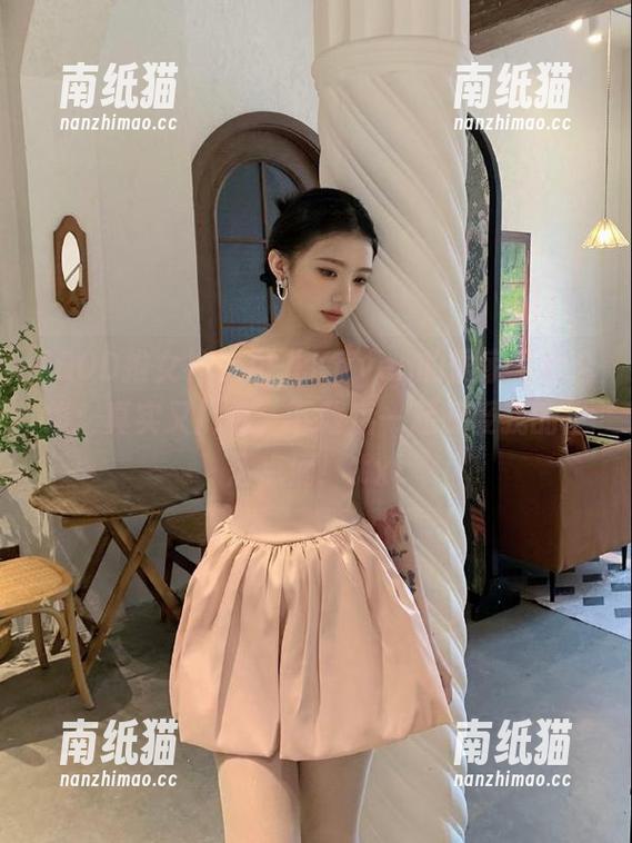 TGOD推女神-可儿Kayen TGOD推女神 - 可儿Kayen的居家写真合集:真实又搞笑,下载后一起感受我的生活点滴!.txt
