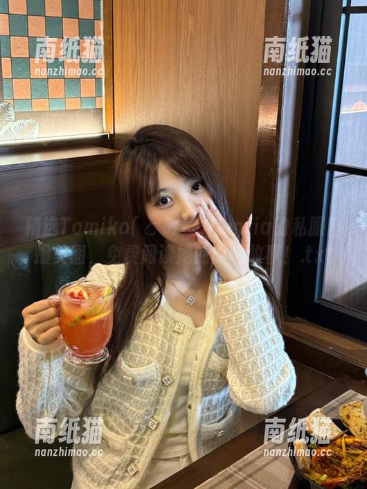精选Tomiko(とみこ)Fantia的私服自撮美图，免费阅读她的时尚故事！.txt