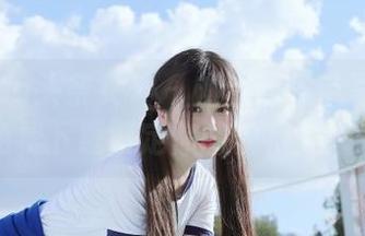 TouTiao头条女神 – 刘芸熙吊带写真大赏：免费下载锁定你的独特美感.txt