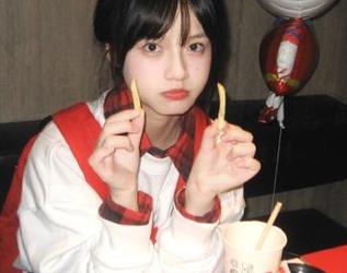 TouTiao头条女神 – 高清周熙妍厨娘写真，品味美食与摄影艺术的完美结合.txt