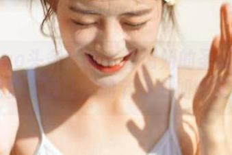 TouTiao头条女神 – 崔昭妍的圣诞高清写真，免费下载让你的节日更加难忘！.txt
