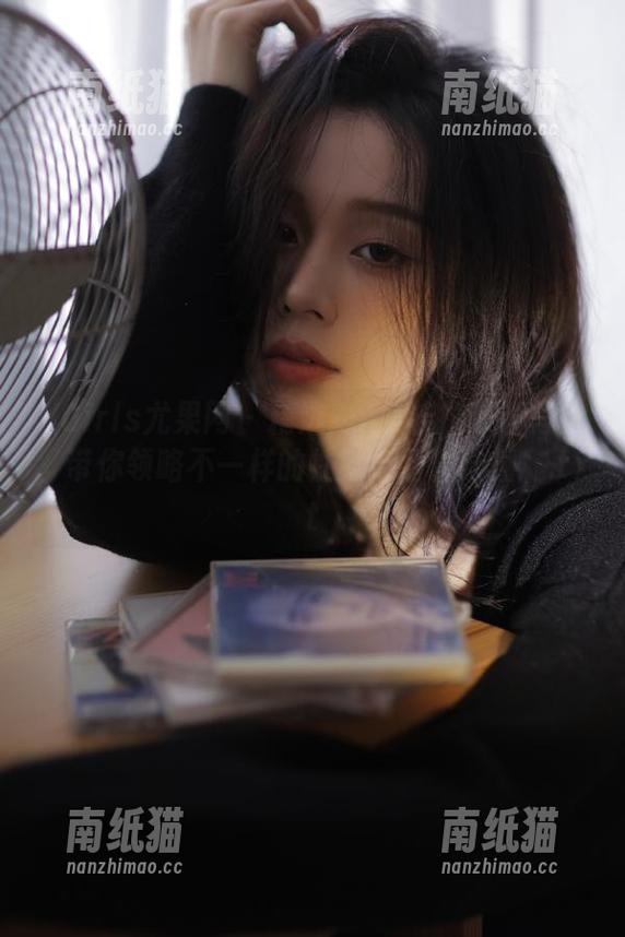 UGirls尤果网-Zora若拉 UGirls尤果网 - 精选Zora若拉眼镜写真,带你领略不一样的性感与智慧碰撞!.txt
