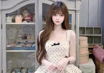 UGirls尤果网 – 白色主题的徐梓伊图集更新：我穿得白，笑得更白.txt