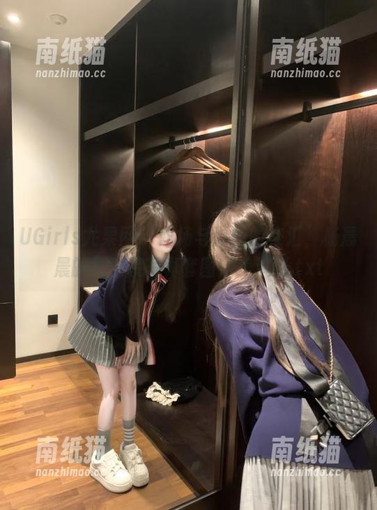 UGirls尤果网-杨晨晨 UGirls尤果网 - 职场与时尚的交汇,杨晨晨的职业装写真套图完美演绎.txt