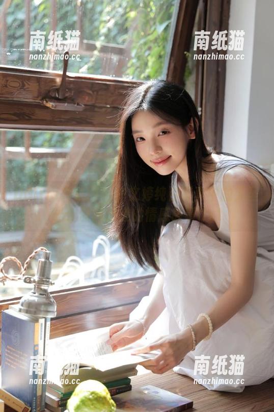 UGirls尤果网-许文婷 UGirls尤果网 - 许文婷纯白写真中的无圣光:原图传递的情感故事.txt