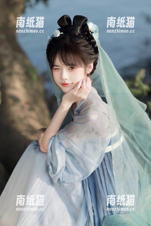 UGirls尤果网-阿依努尔瓦娅 UGirls尤果网 - 探索阿依努尔瓦娅全新校服套图更新,记录青春岁月里那些值得珍藏的甜美回忆.txt