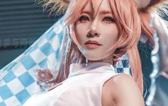 在Uki雨季与肉丝的共鸣中，无圣光的作品挑战视觉的极限，让你感受不一样的美。.txt