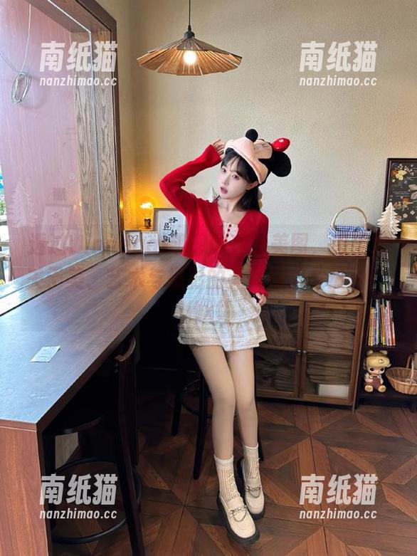 Vinnegal 透过Vinnegal凯恩的在线美图,感受她关于美、艺术与摄影的无尽探索与热爱!.txt
