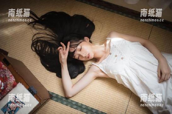 Xiuren秀人网-z杯悠悠 Xiuren秀人网 - z杯悠悠的少女写真图册:美丽的背后,是多少次调整姿势的尴尬瞬间!.txt