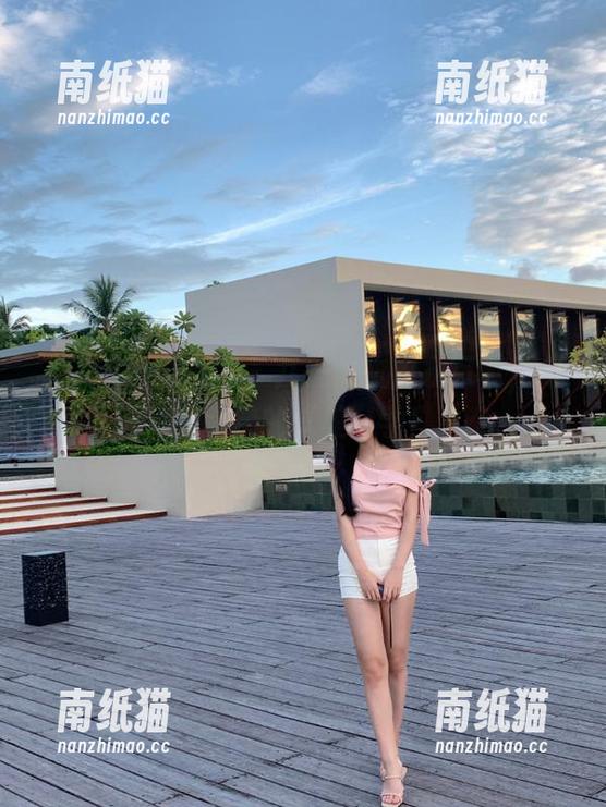 Xiuren秀人网-九千柒柒 Xiuren秀人网 - 九千柒柒内衣写真,令人捧腹大笑的“美”学!.txt