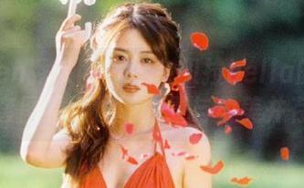 Xiuren秀人网 – 从余贝拉bella的白裙美图套图看女性的力量与柔美并存.txt