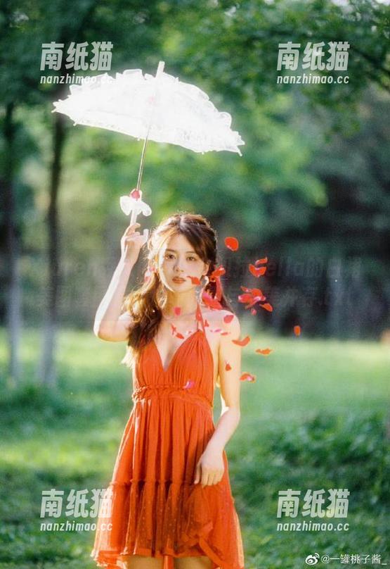 Xiuren秀人网-余贝拉bella Xiuren秀人网 - 从余贝拉bella的白裙美图套图看女性的力量与柔美并存.txt