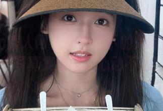 Xiuren秀人网 – 旗袍之下的呆呆的瑞BB，超美写真集原图让心动不已！.txt