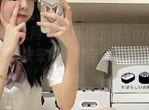 Xiuren秀人网 – 发现周于希Sandy旗袍图包之美，快来观看她与众不同的风格！.txt