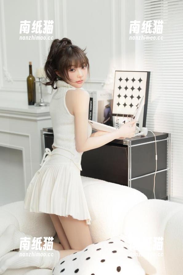 Xiuren秀人网-四月月 Xiuren秀人网 - “四月月女王”写真作品大公开,免费图集带你领略每一幅背后的动人故事!.txt