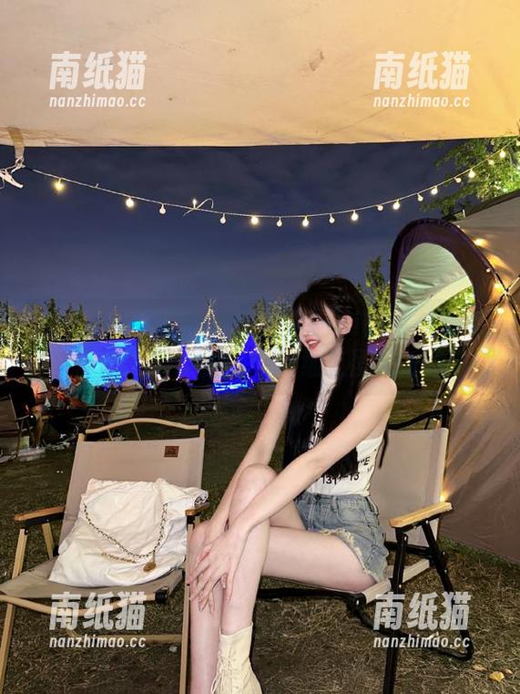 Xiuren秀人网-星子柒kiki Xiuren秀人网 - 星子柒kiki的定制写真作品:记录生活中的细腻剧情.txt
