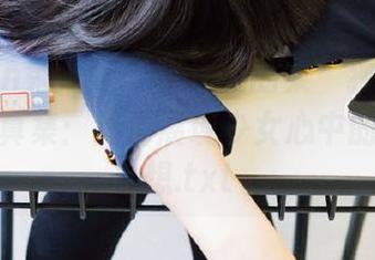 Xiuren秀人网 – “温柔的柔”独特风格校服写真集：高清展现少女心中的校园幻想.txt
