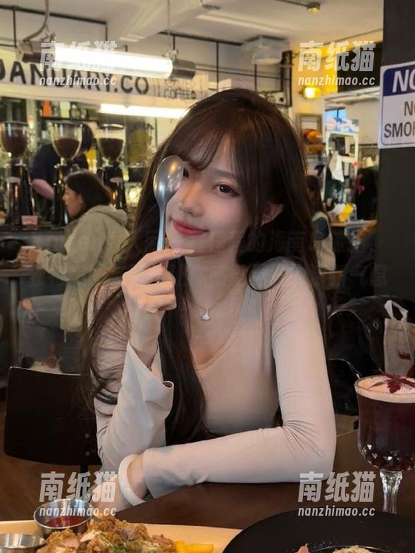 Xiuren秀人网-程程程 Xiuren秀人网 - 程程程的海南岛旅拍,独特美图与壁纸让你感受夏日的清新气息!.txt