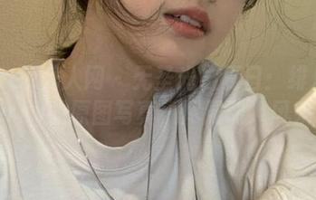 Xiuren秀人网 – 无圣光之夏日：绯月樱-Cherry的原图写真，尽展动人风采.txt