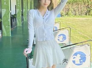 YouMi尤蜜荟 – 拥抱魅力，小海臀Rean专属私拍图片，让裤里丝展现自我.txt