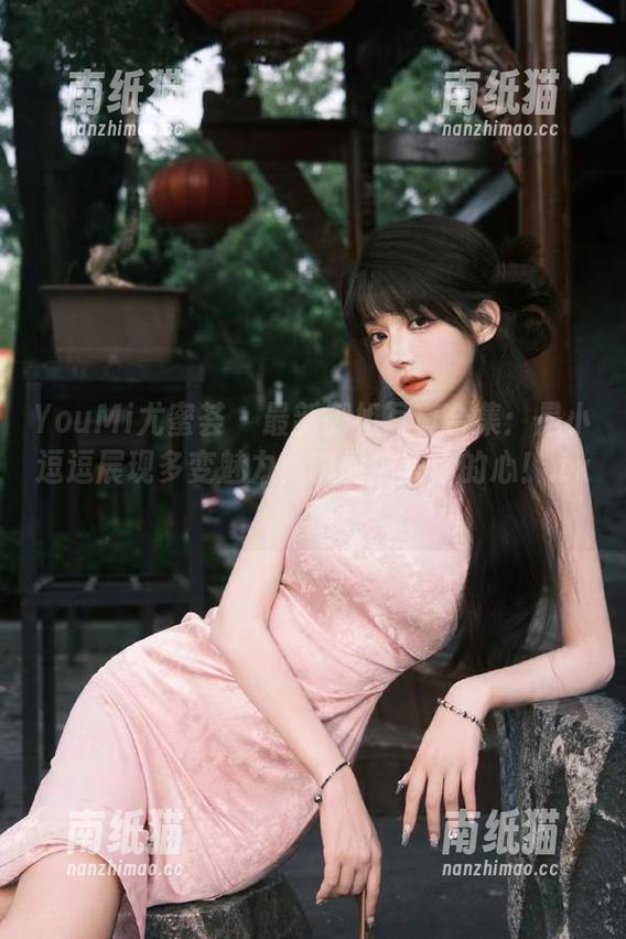 YouMi尤蜜荟-是小逗逗 YouMi尤蜜荟 - 最新御姐写真合集:是小逗逗展现多变魅力,瞬间捕获你的心!.txt