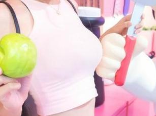 beautyleg – 她的婚纱故事：Dana用原图与图片描绘的优雅与浪漫的完美结合.txt