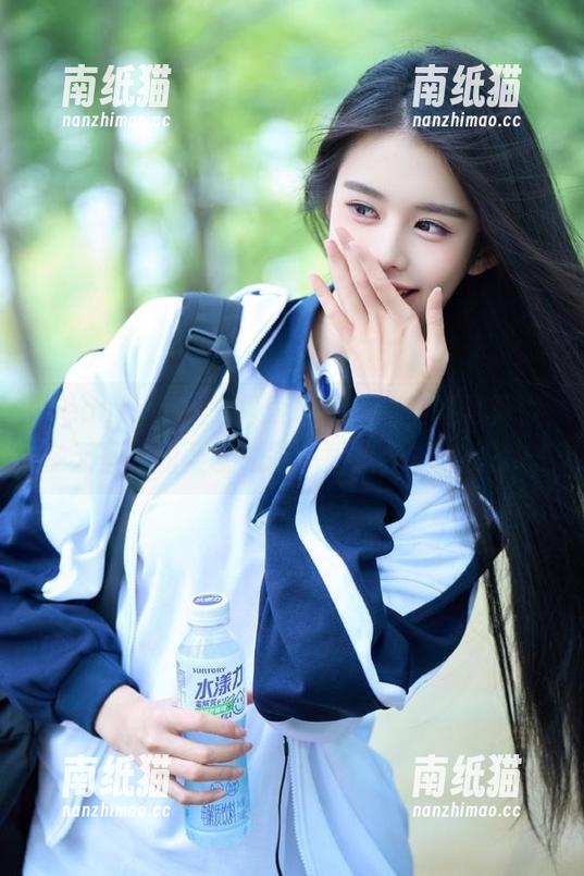 beautyleg-Flora beautyleg - 探索Flora的美腿写真,在无圣光的柔软光影中重拾视觉盛宴.txt