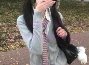 beautyleg – 沉醉于Lilian灰丝全套原图，感受她带来的视觉盛宴.txt
