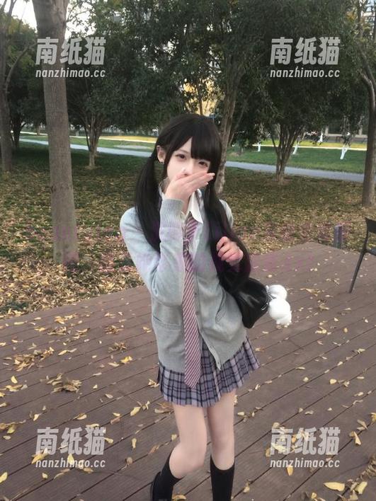 beautyleg-Lilian beautyleg - 沉醉于Lilian灰丝全套原图,感受她带来的视觉盛宴.txt