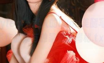 beautyleg – 迷人的Luna美腿写真：精彩作品集与独家资源揭秘.txt