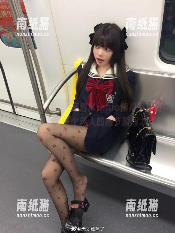 beautyleg-Minnie beautyleg - 高清Minnie旗袍写真资源,捕捉每一个迷人的细节瞬间.txt