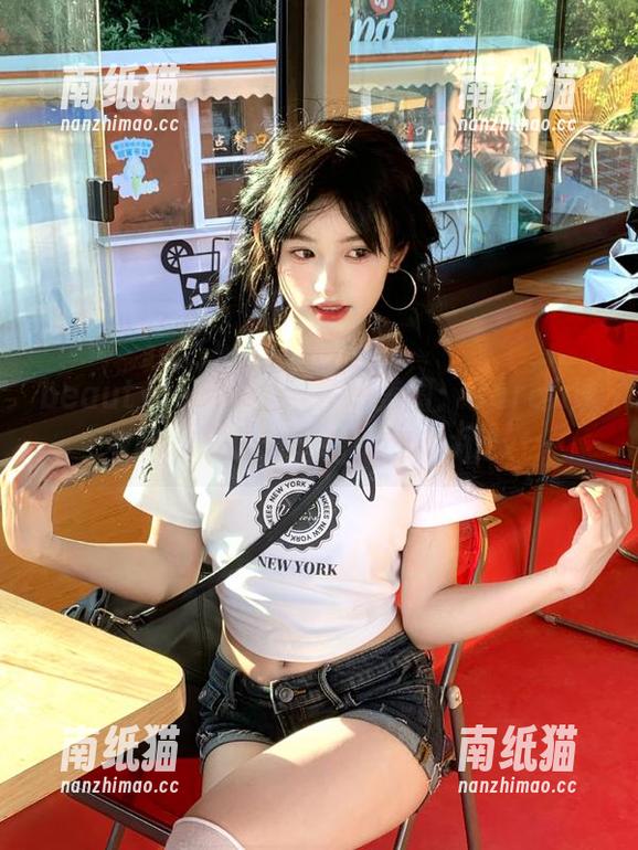 beautyleg-Sarah beautyleg - 夏日私房美图:Sarah泳衣写真展现无与伦比的魅力.txt