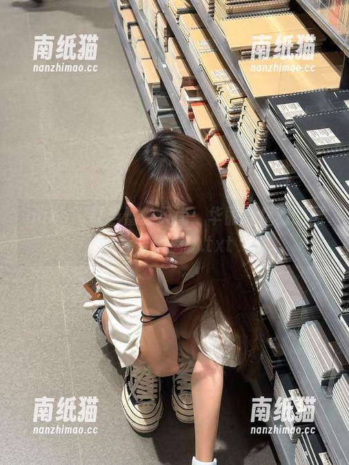 pans-叮当 pans - 叮当蕾丝风尚:华丽与优雅的图片合集揭秘.txt